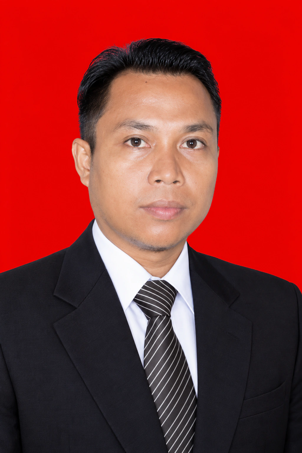Hendri Maradona, M.Kom